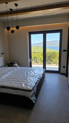 House for sale in Krk, 232 m² - 16
