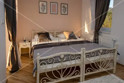 Villa 283 m², Dubrava - quiet location near Šibenik - 14