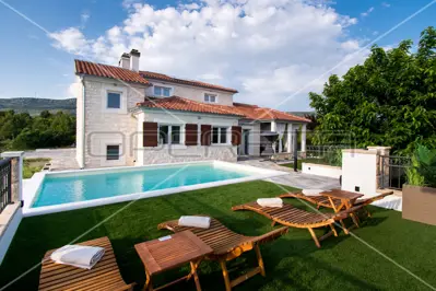 Villa 283 m², Dubrava - quiet location near Šibenik - 7