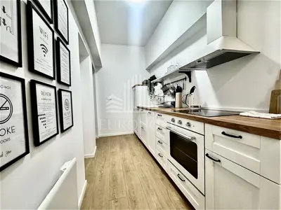 Odlična prilika - stan + uhodan turistički najam u centru - 6